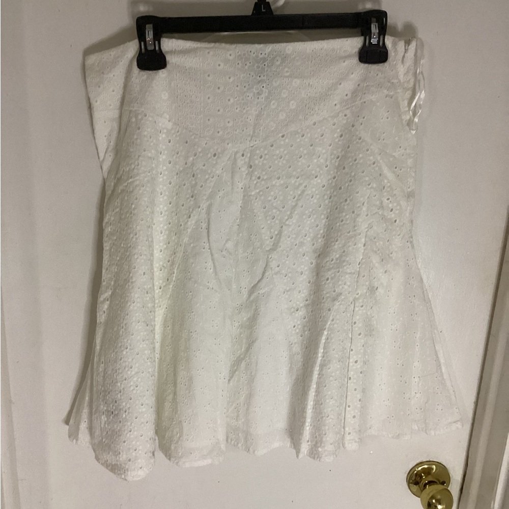 Lauren Ralph Lauren white eyelet pleated skirt size 8
